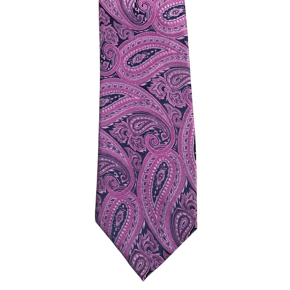 Countess Mara Silk Necktie Tie Pink Purple Paisley Hand Made Crown Logo 3.5